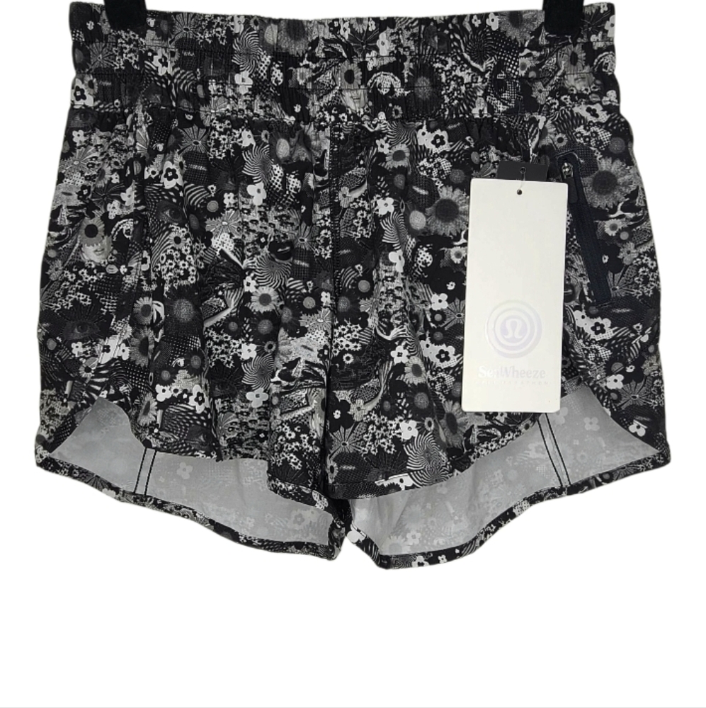 Lululemon Tracker Short V SeaWheeze Counter Culture White Black/Black Sz 8 NWT